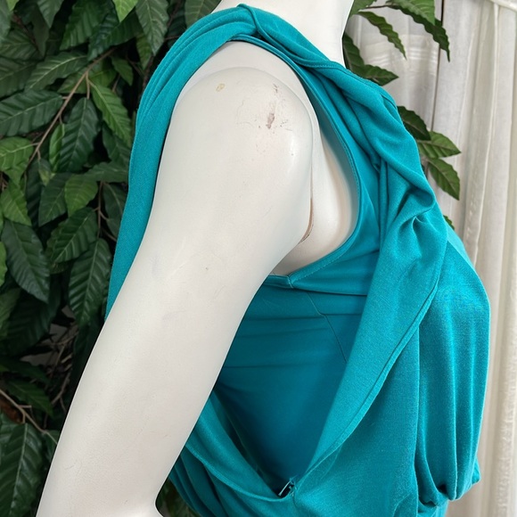 WHBM LAGOON SPLIT SLEEVE BANDED WAIST TOO - Picture 6 of 10